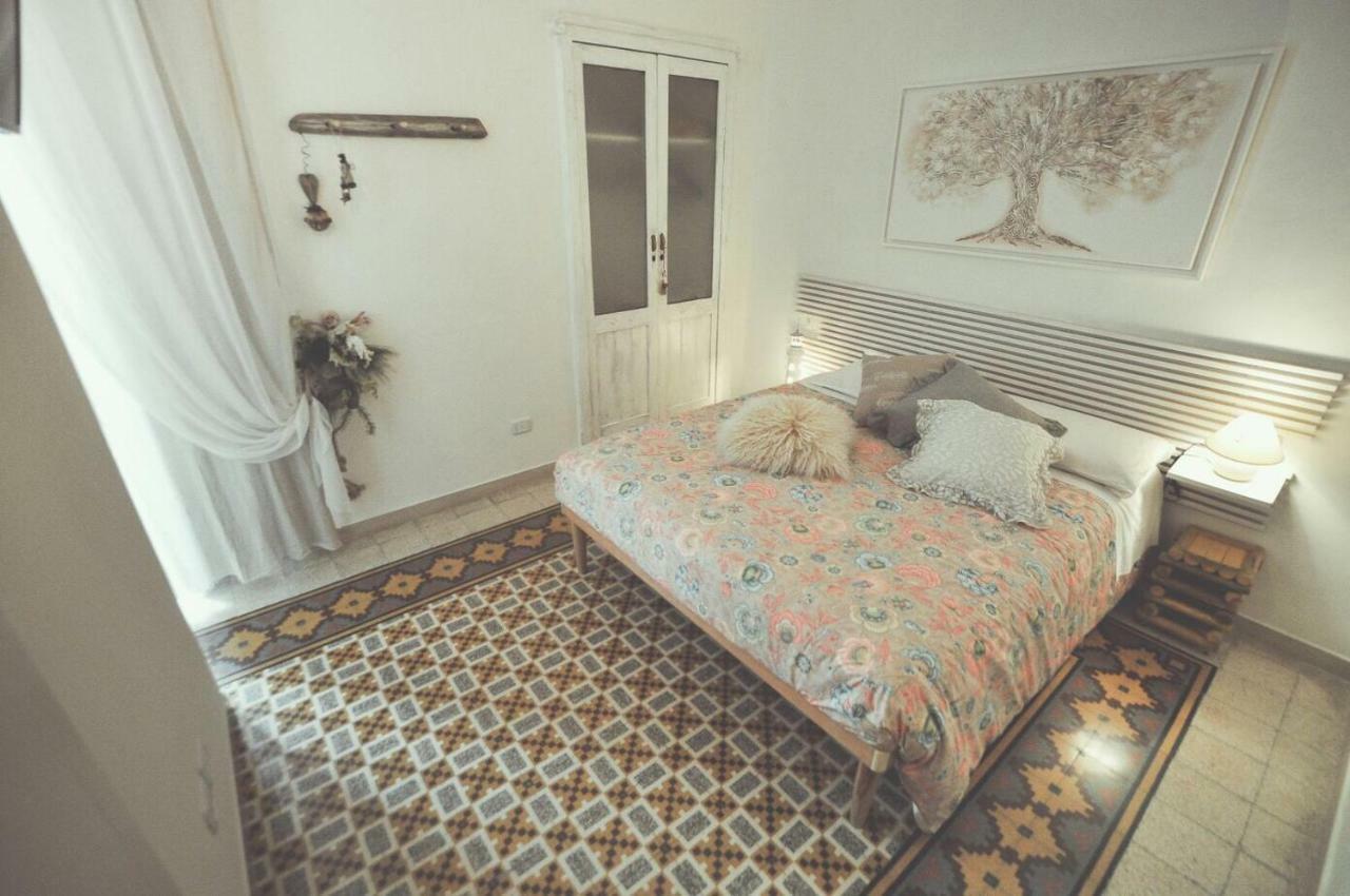 B&B Le Ferule มันเฟรโดเนีย ภายนอก รูปภาพ